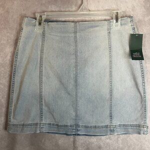 NWT Women's Wild Fable mini demin skirt. size 10